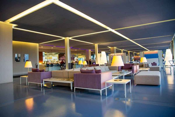 Hotel-Lobby-2